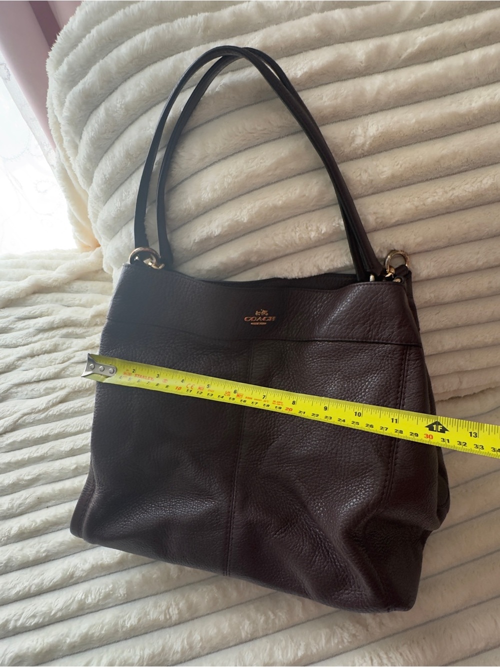 Coach Brown Pebbled Leather Hobo Shoulder Bag with Gold Hardware - Picture 5 of 11
